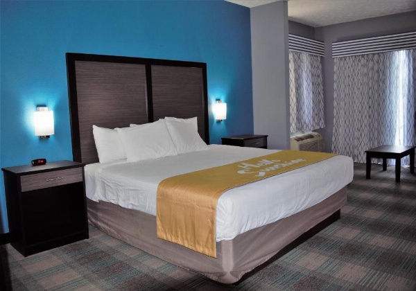 Days Inn by Wyndham Montgomery image 21